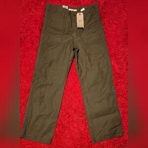 Levi’s Ribcage Straight Utility Pants Olive Green – Men’s 31 – NWT